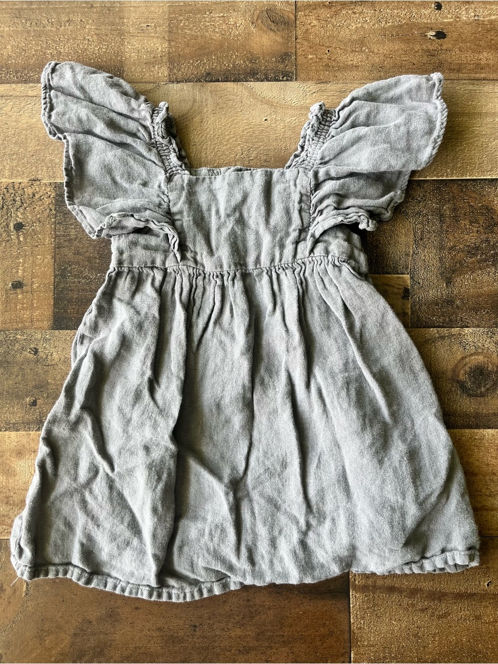 3/$30 ✨ Baby Girl Zara Light Gray Ruffled Flutter-Sleeve Dress | 24M